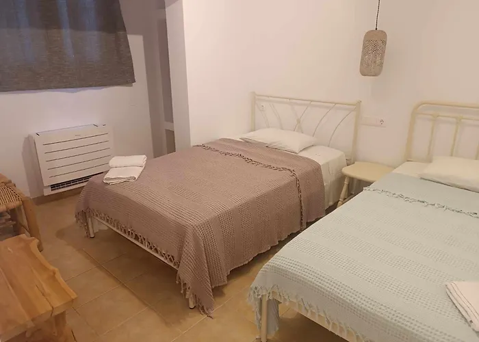 度假居 Leonidas House Renovated 2024 阿齐亚马利那