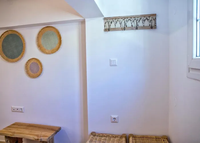 Leonidas House Renovated 2024