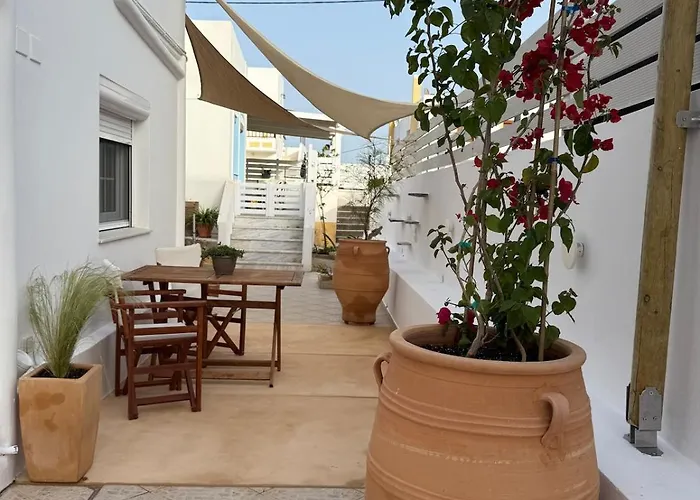 Leonidas House Renovated 2024 * 阿齐亚马利那